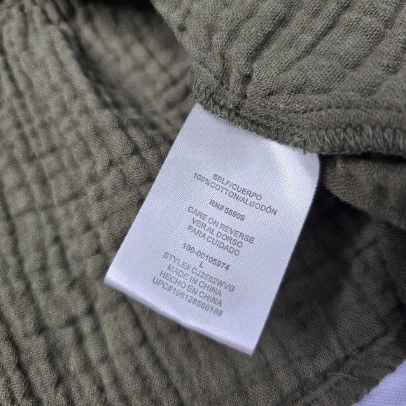 Copper Key Button-Back Peplum Top with Puff Sleeves - Picture 4 of 5